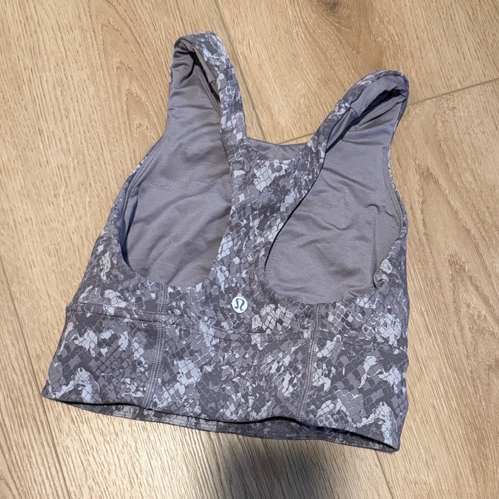 lululemon athletica Patterned Gray Sports Bra size 2